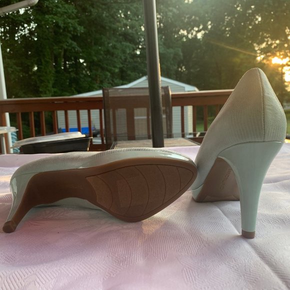 Shoes - Picture 2 of 2